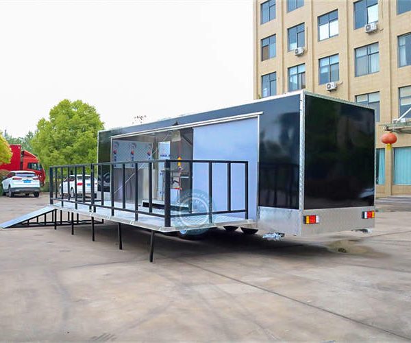 Large Size Food Trailer With A Bbq Area