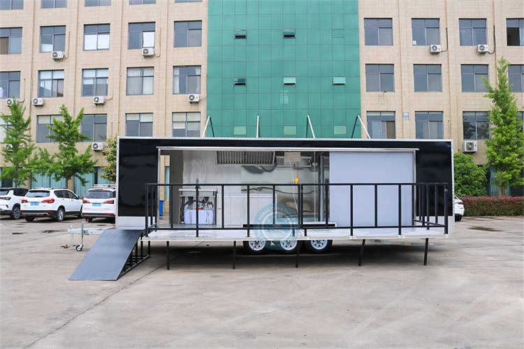 Large Size Food Trailer With A Bbq Area